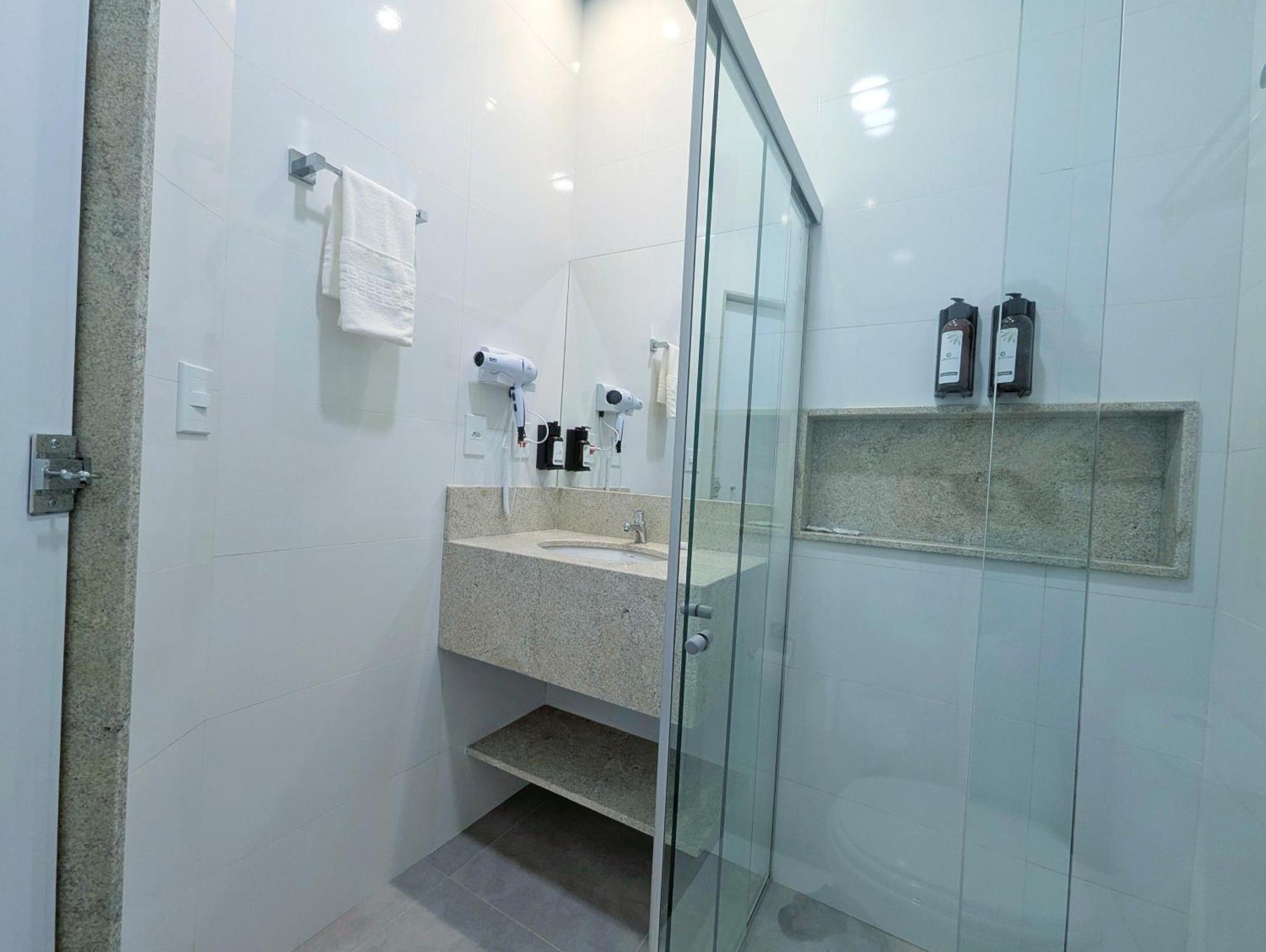 Hotel Jardim Iracema Teófilo Otoni Kültér fotó